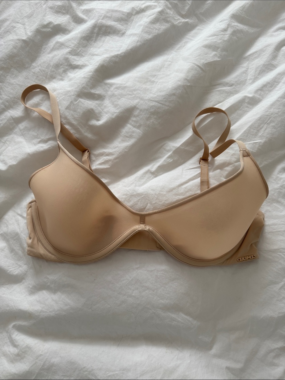 Skims Weightless Scoop Bra - Nude 36B